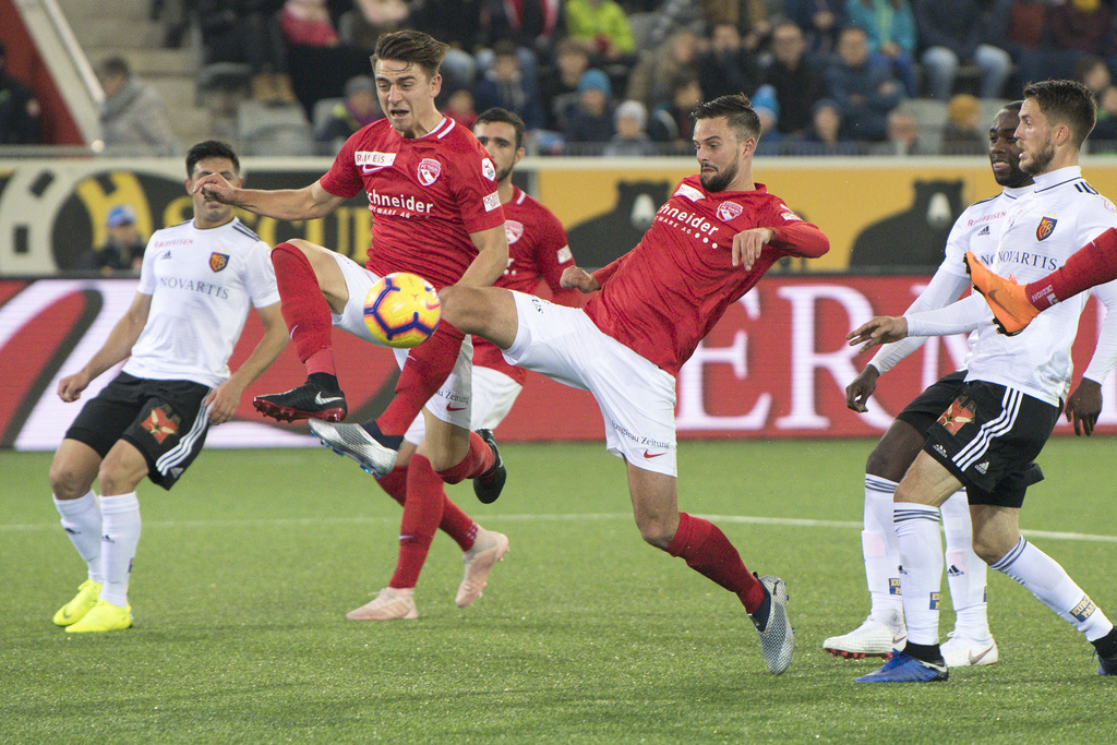 Après avoir été mené 2-0, le FC Thoune s'est finalement imposé 4-2 face au FC Bâle.