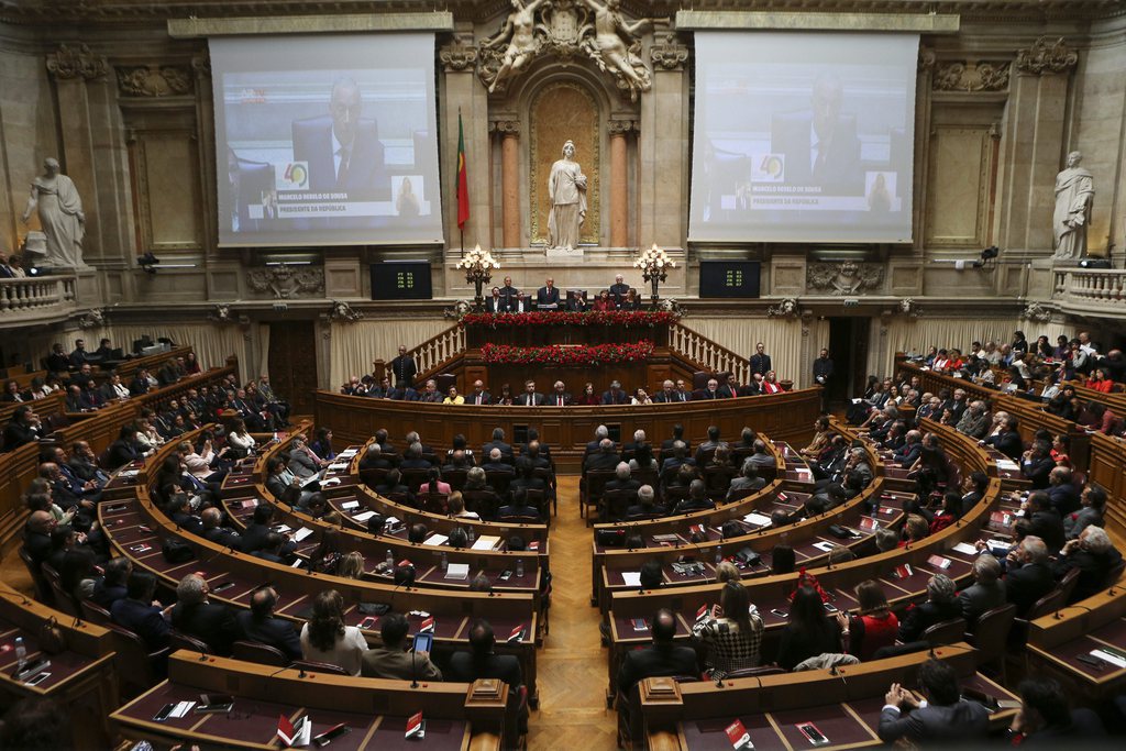 Le Portugal prévoit une baisse de l'impôt sur le revenu pour les émigrés qui rentreront au pays en 2019 et 2020. Cette mesure a été débattue au parlement jeudi, dans le cadre du vote sur le budget 2019 de l'Etat.