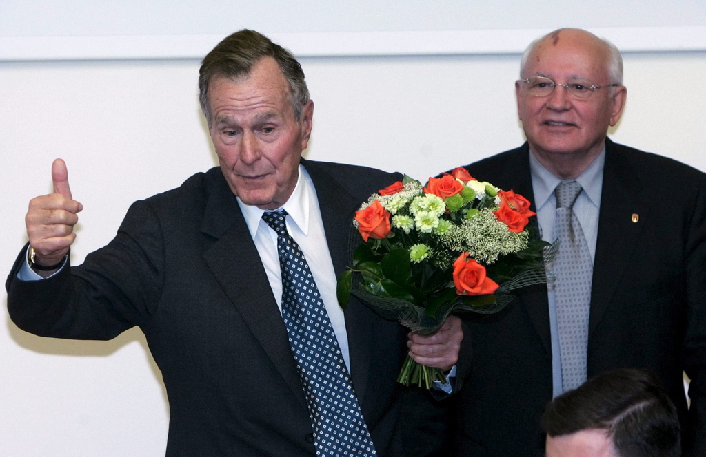 A l'image de nombreux dirigeants, Mikhaïl Gorbatchev a rendu hommage à l'ancien président des Etats-Unis, George H.W. Bush. 