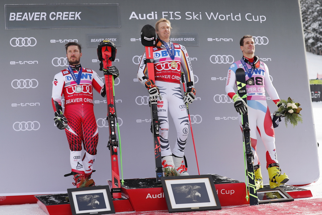 Marcel Hirscher deuxième, Stefan Luitz premier ainsi que le Suisse Thomas Tumler qui signe son premier podium avec une médaille de bronze.