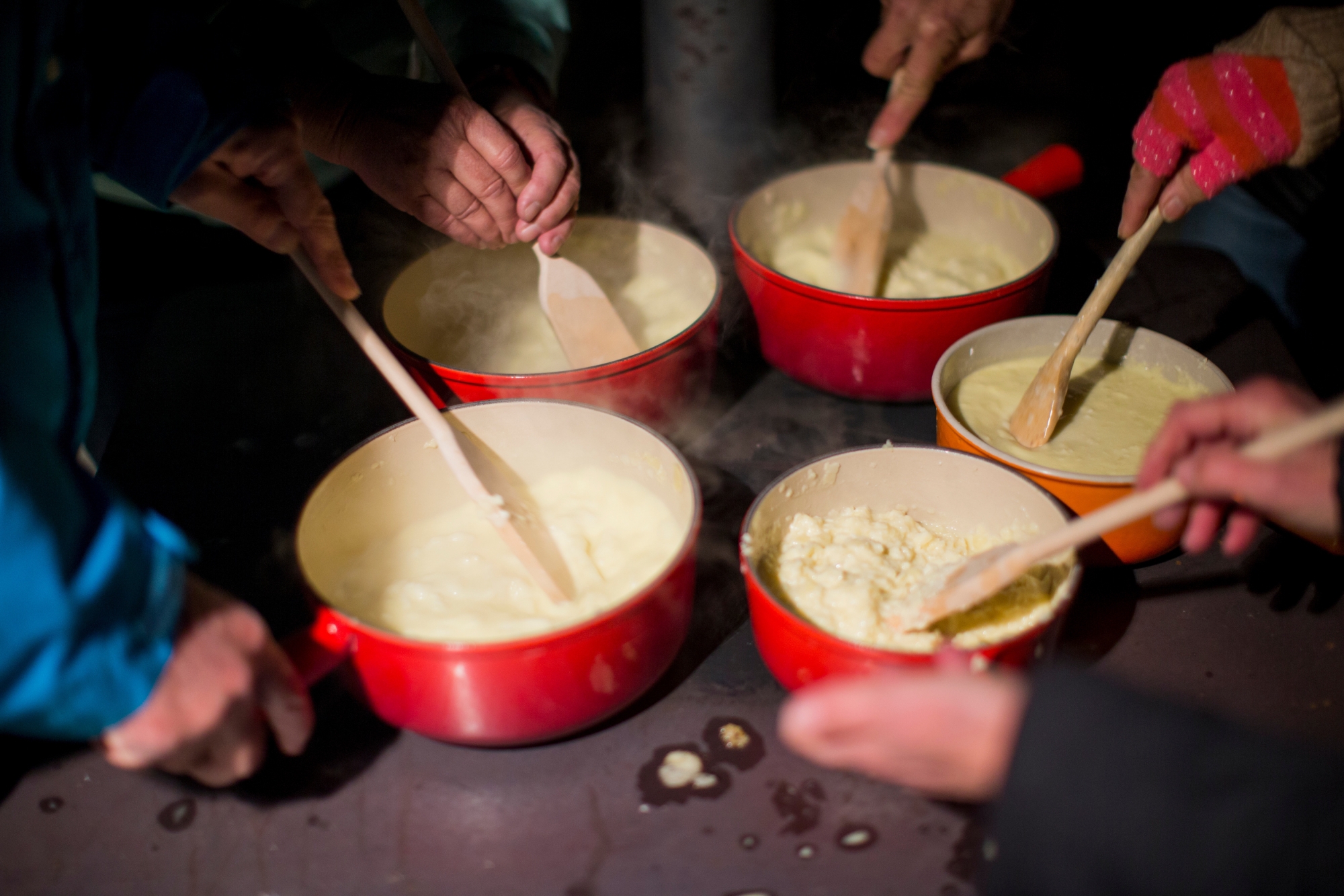 Des fondues au fromage seront proposées dans certains vols Swiss (photo d'illustration).