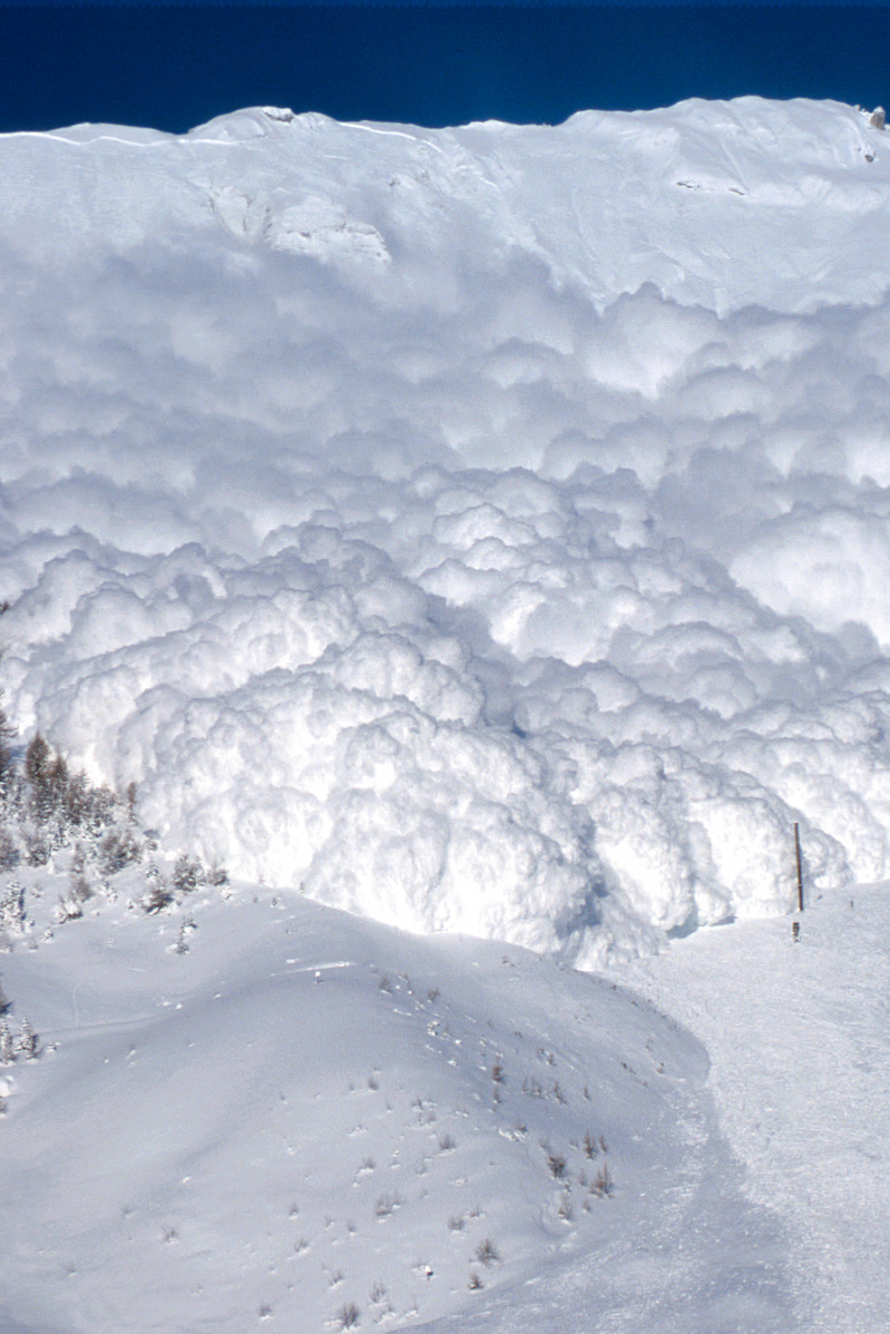 L'étude de la dynamique des avalanches dans la vallée de la Sionne, en Valais, bardée de capteurs, est l'une des facettes modernes de ce savoir-faire.