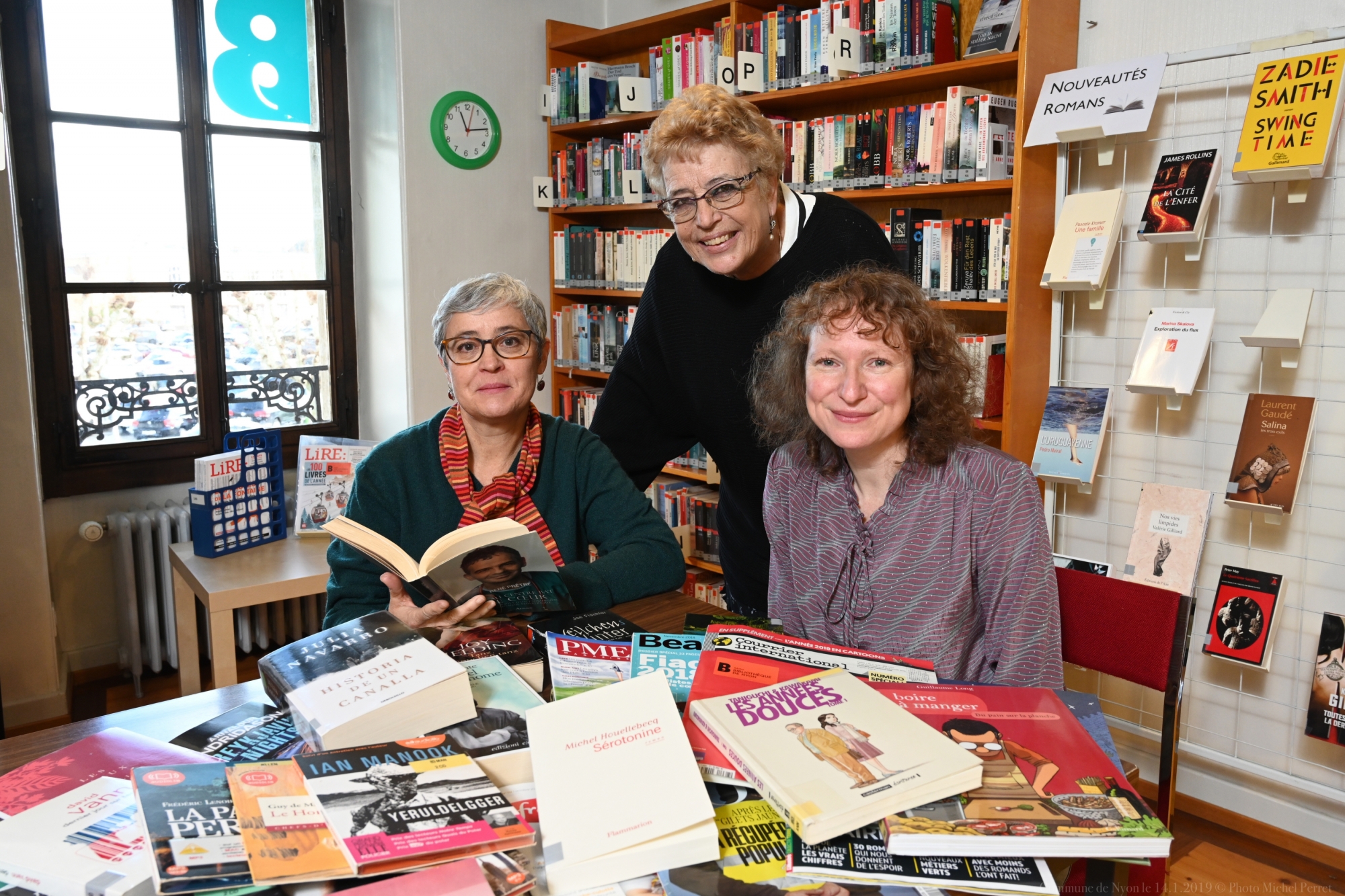 De gauche à droite: Valérie Trottet, Marie-Claude Troehler et Claire Philippe, la nouvelle responsable de la bibliothèque de Nyon.