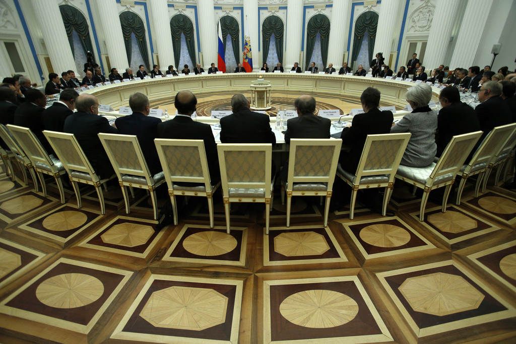 Le président russe Vladimir Poutine reçoit ses homologues au Kremlinpour le sommet du G20. 