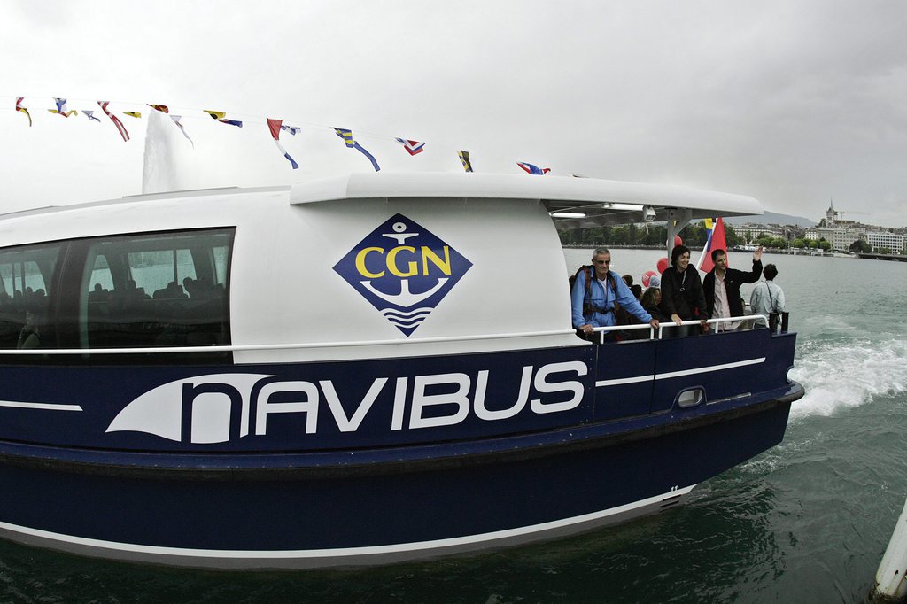 Trop petits pour accueillir plus de 600 pendulaires entre Lausanne et Thonon (F), les navibus seront remplacés par des unités plus grandes mais plus lentes dès le mois d'avril.