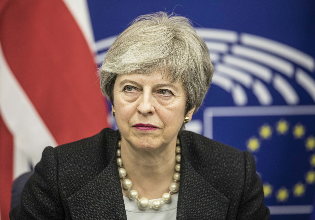 Mme May s'est rendue à Strasbourg pour rencontrer les responsables européens dans une tentative de sauvetage de l'accord de divorce.