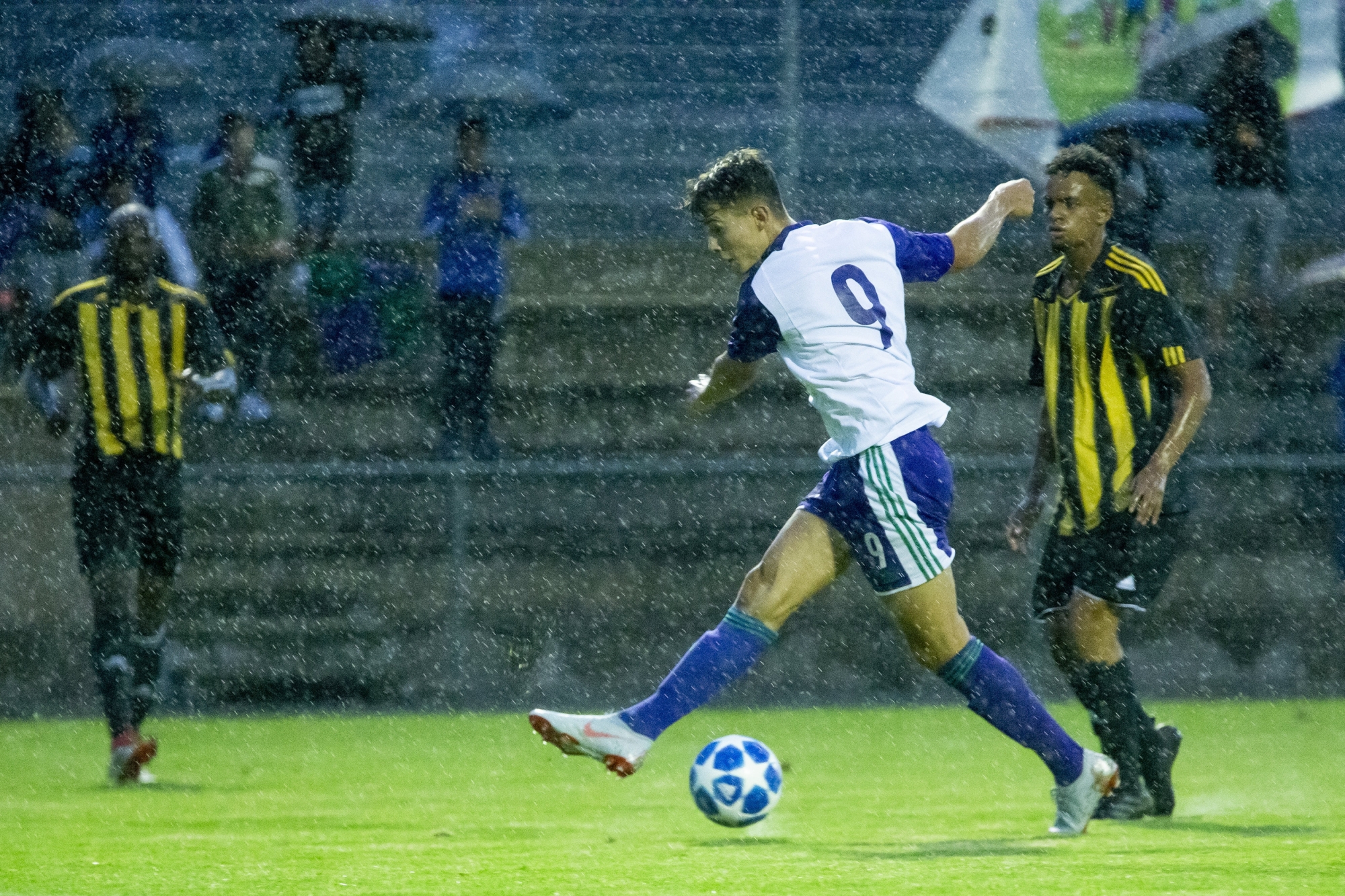 Pluie de buts pour Salih Akyol, auteur d'un doublé, et Terre Sainte à Thierrens.