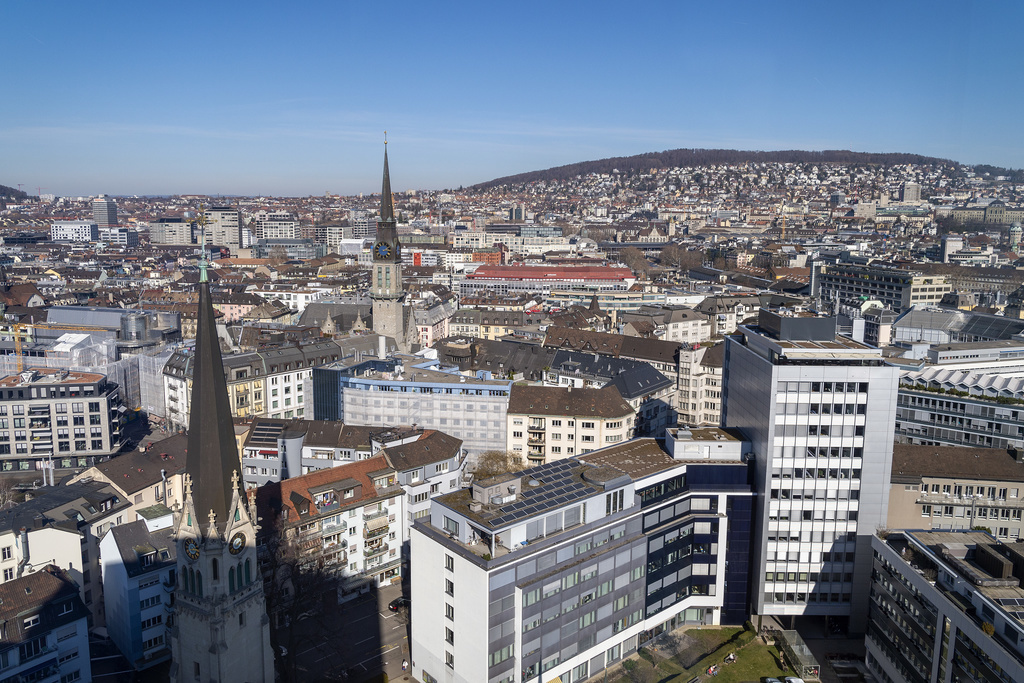 En 2018, le PS, les Verts et les petits partis de gauche occupaient plus de 70% des sièges dans les six villes suisses de plus de 100'000 habitants, notamment Zurich. (Illustration)