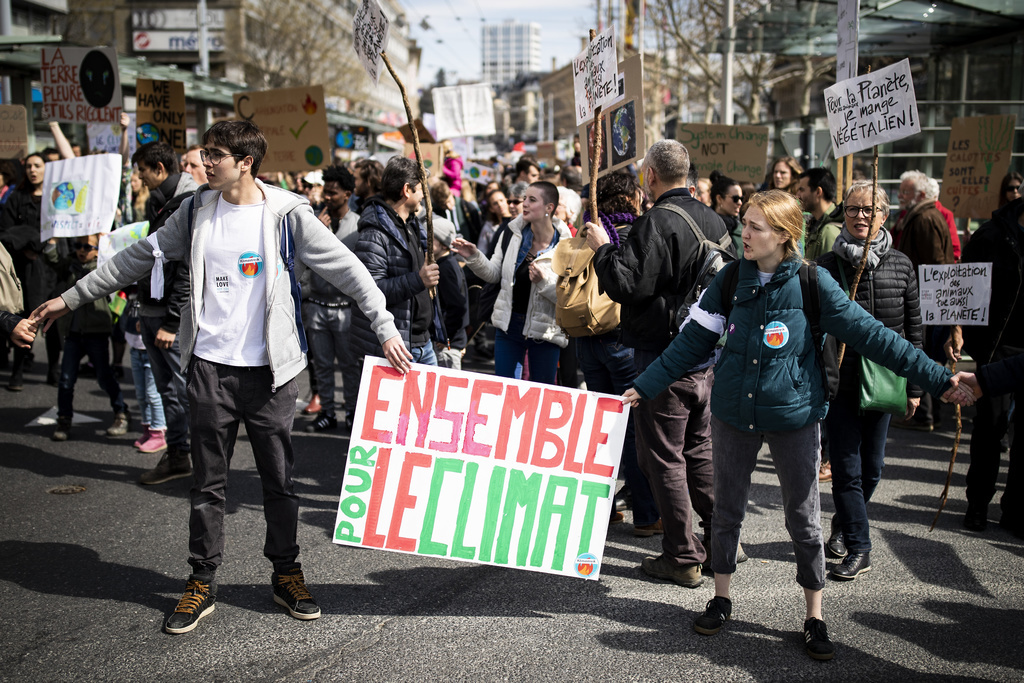 À Lausanne, ils étaient 8000 à s'être rassemblés pour manifester en faveur du climat.