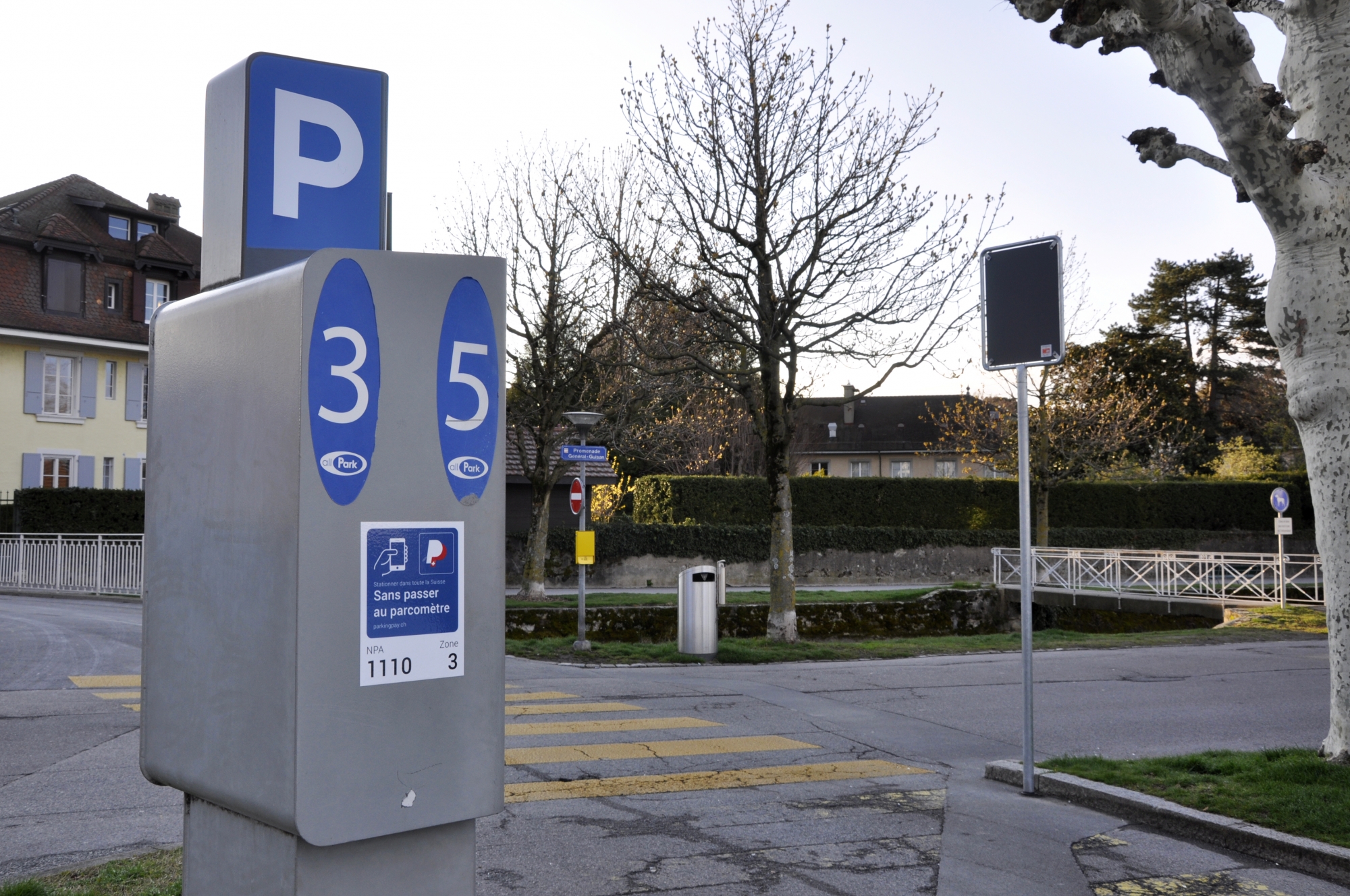 Au Parc des Sports, quatre moyens de paiement du stationnement sont désormais proposés aux automobilistes. 