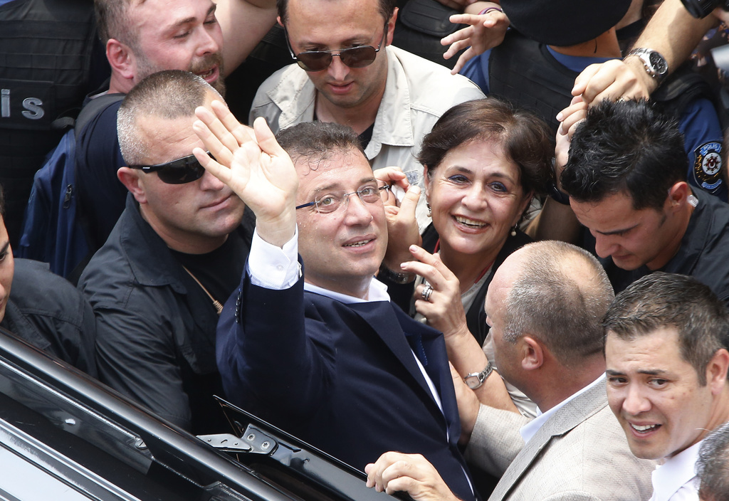 La victoire d'Ekrem Imamoglu met fin à 25 ans de contrôle du camp islamo-conservateur à la mairie d'Istanbul.