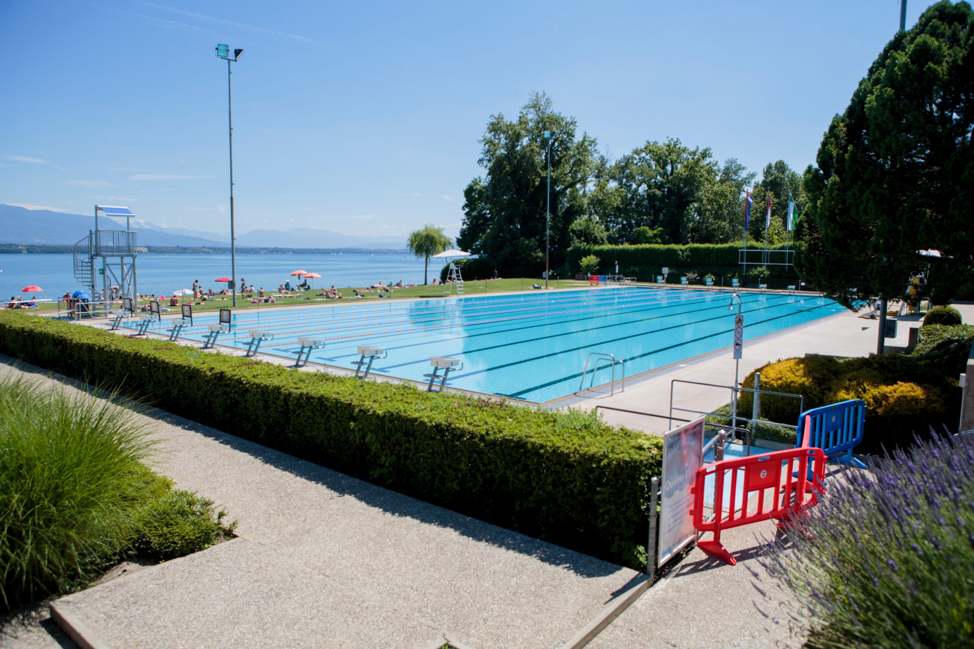 La refonte du site de la piscine de Colovray est reportée à la prochaine législature.