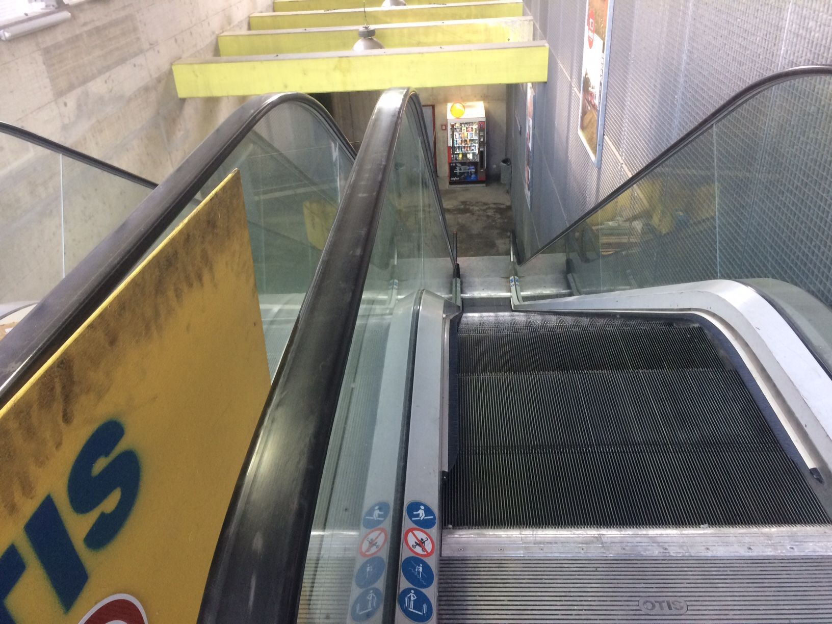 L'escalator montant est à nouveau disponible. 