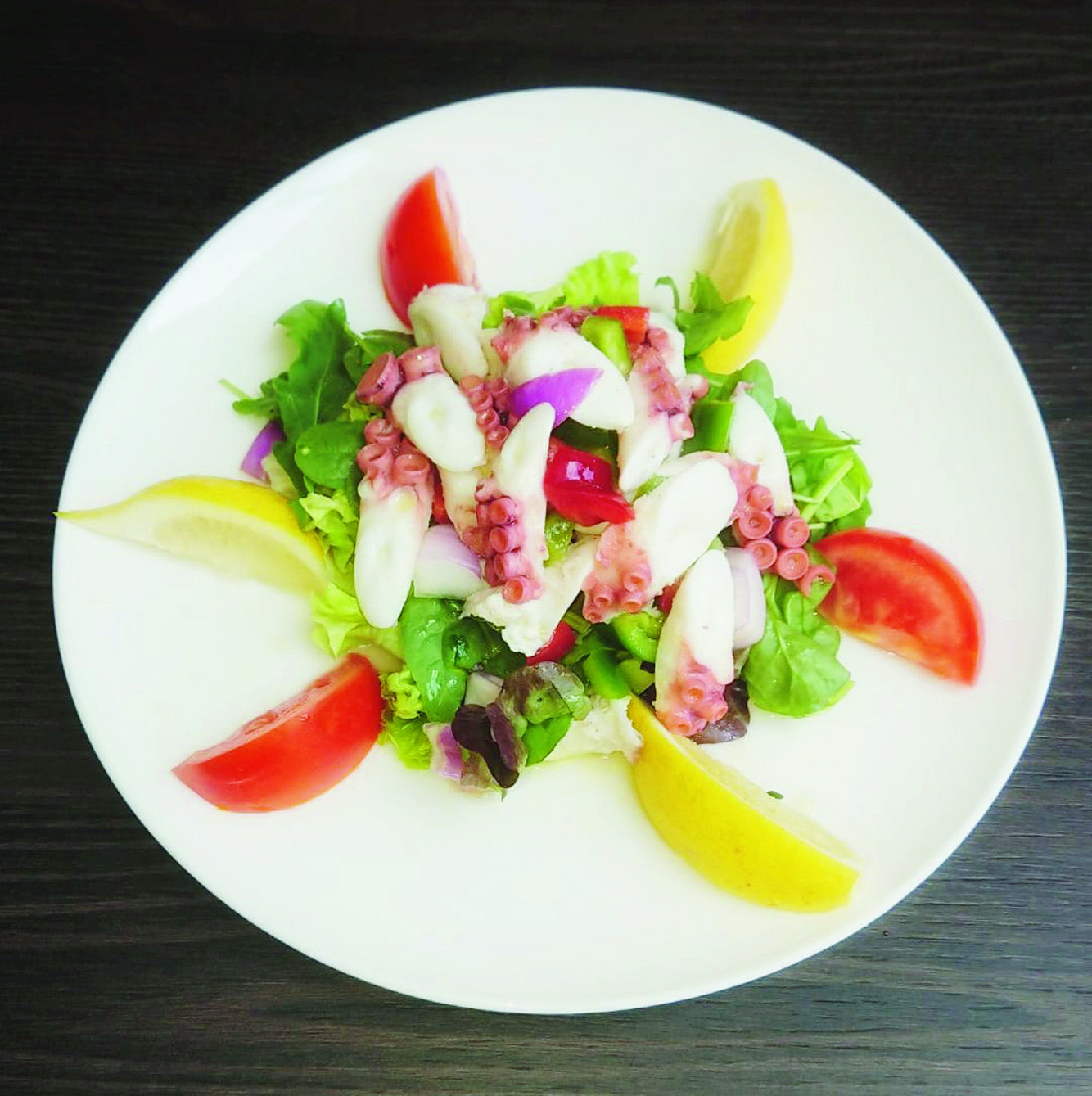 Salade de poulpe estivale