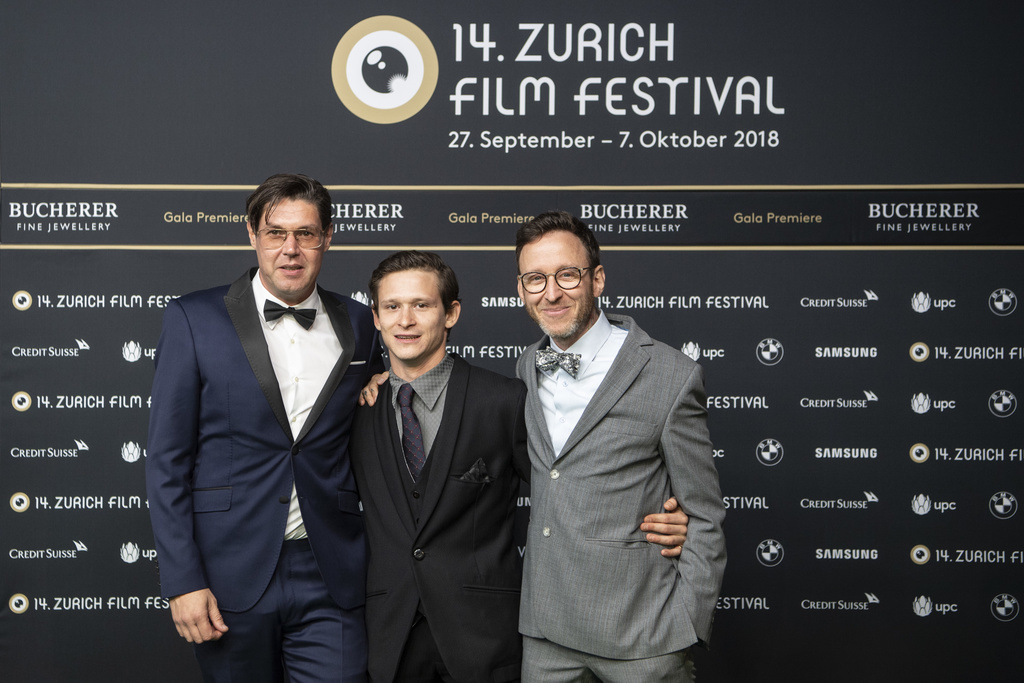 Le réalisateur Michael Steiner (gauche), l'acteur Joel Basman (centre) et le scénariste Thomas Meyer (droite) au 14e Festival du film de Zurich.
