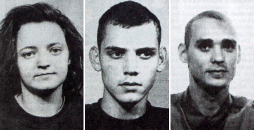 Beate Zschäpe (à gauche) est soupçonnée d'avoir participé aux meurtres de huit Turcs ou Allemands d'origine turque et d'un Grec ainsi qu'à celui d'une policière allemande.