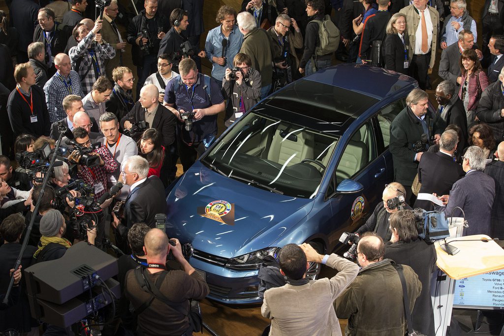 La Golf 7 remporte le titre de voiture de l'année 2013.