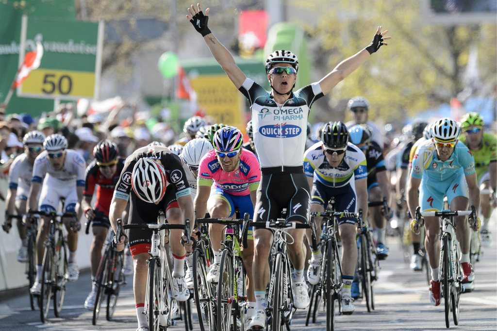 Le Belge Gianni Meersman laisse éclater sa joie après avoir remporté l'étape au sprint. 