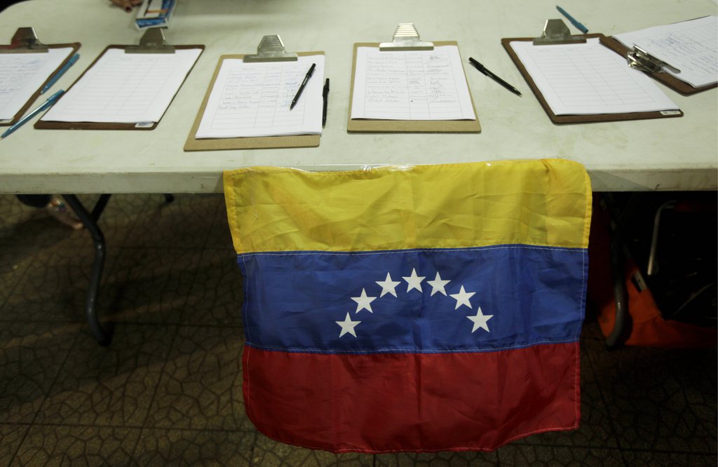 L'opposition vénézuélienne a déposé mercredi un recours officiel auprès du Conseil national électoral (CNE) contre le résultat de l'élection présidentielle de dimanche. 