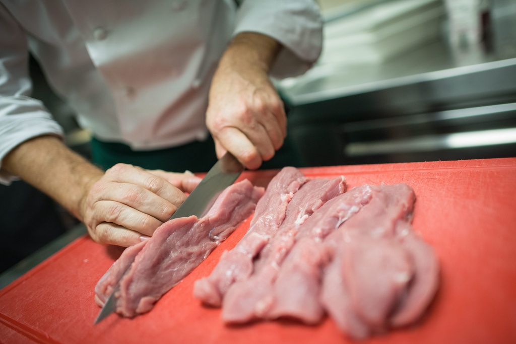 La viande coûte nettement plus cher en Suisse que dans l'UE. (illustration)