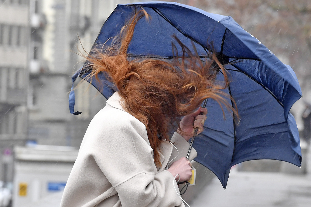 Vent, pluie et chute des températures sont annoncés la semaine prochaine. (illustration)