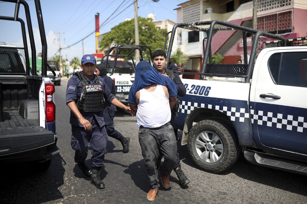 La police de Coatzacoalcos a interpellé un homme, soupçonné d'avoir contribué à l'attaque meutrière dans un bar de strip-tease dans la nuit de mardi à mercredi.