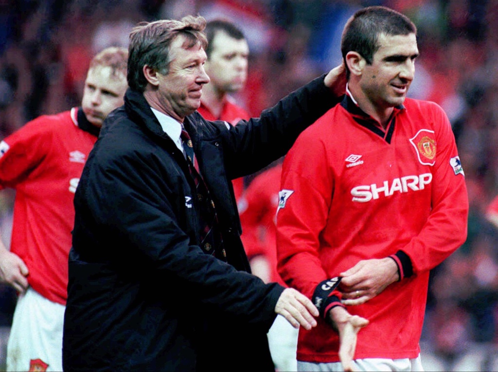 A Manchester, Alex Ferguson avait confié à Eric Cantona le brassard de capitaine (archives).