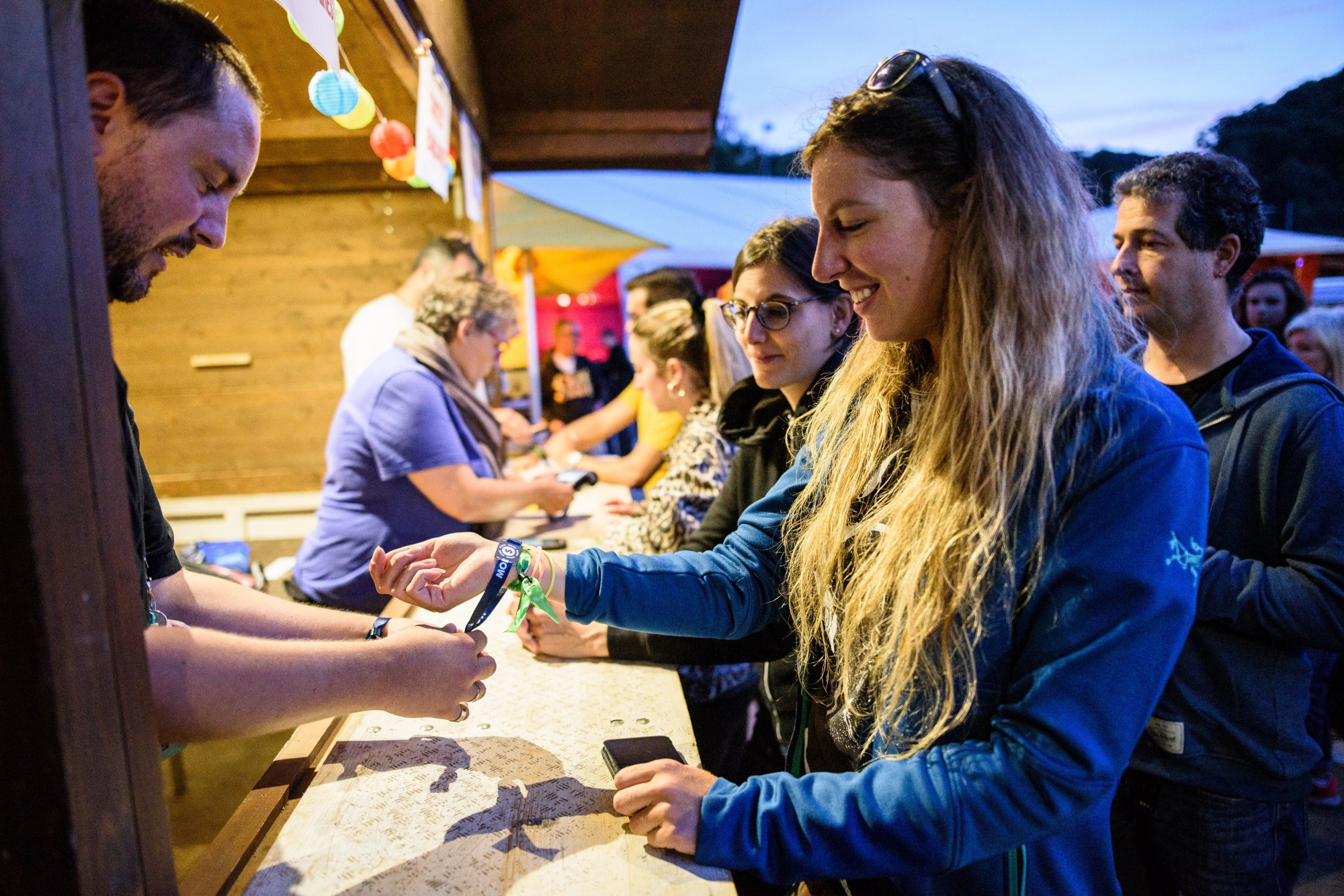 Les festivaliers du Venoge ont porté leur porte-monnaie au poignet. L'introduction du cashless n'a laissé personne indifférent.