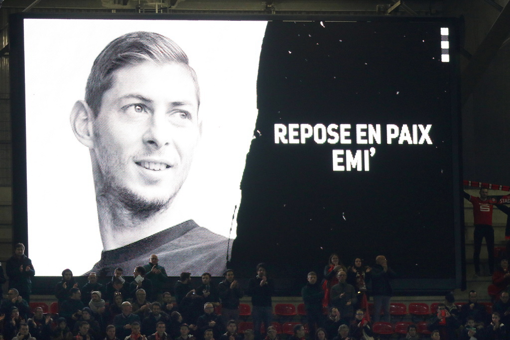 Le 14 février dernier, au stade de Rennes, des supporters ont rendu hommage au footballeur argentin Emiliano Sala, décédé le 21 janvier 2019 dans un accident d'avion.