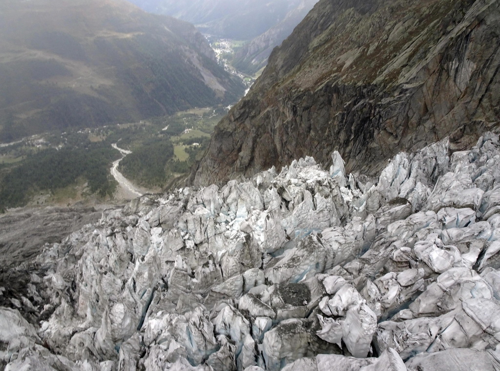 Le glacier italien de Planpincieux avancerait de 50 à 60 centimètres chaque jour.