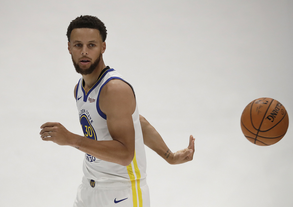 Déjà peu en verve en ce début de saison, les Golden State Warriors vont en plus être privé de leur maître à jouer Stephen Curry. 