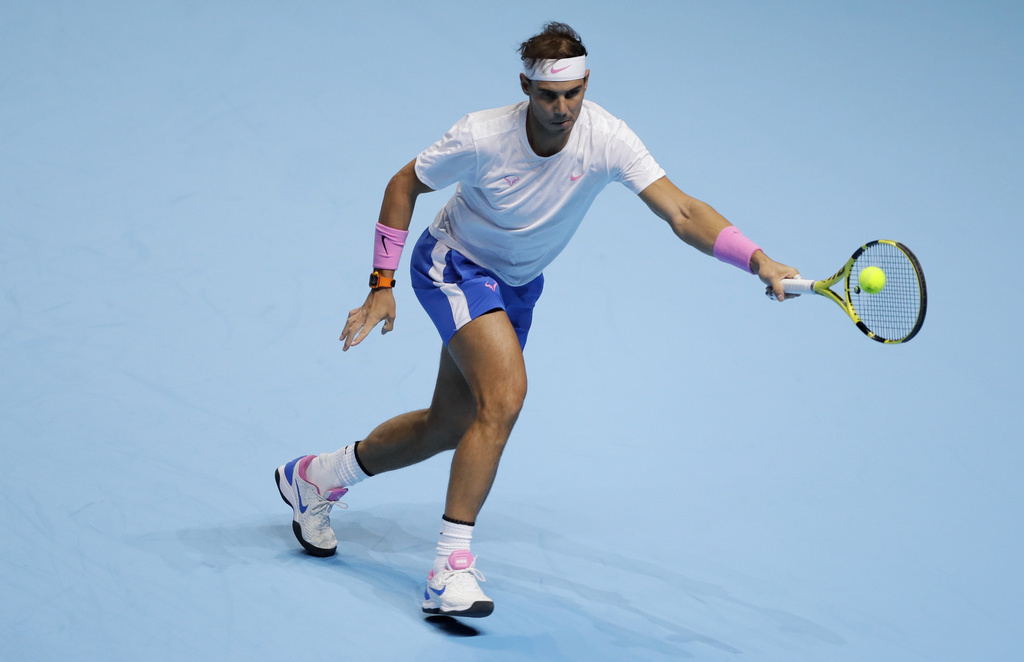 Rafael Nadal s'incline pour la première fois face à Zverev, tenant du titre à Londres.