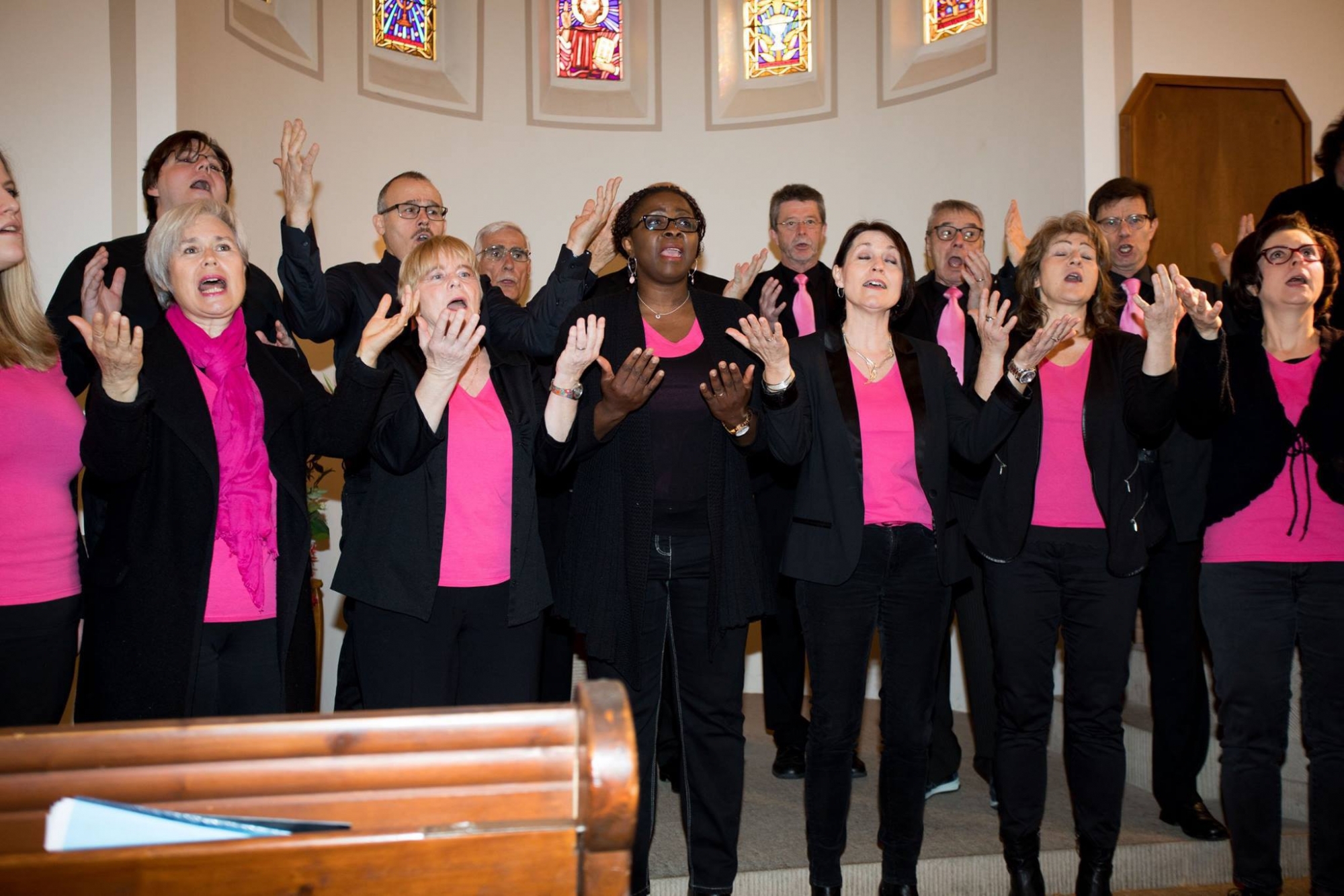 La chorale "Accroch'choeur" , basée à Gland, est spécialisée dans le gospel.