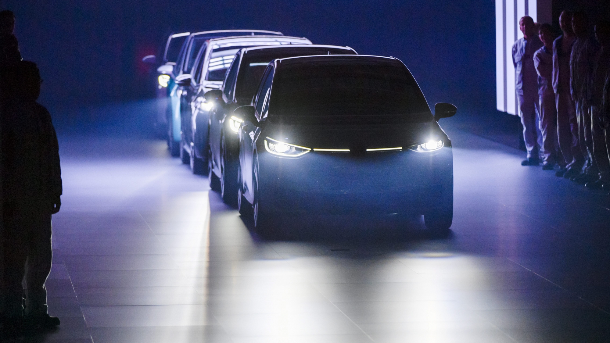 Même François Launaz, président d’Auto-Suisse, admet qu’une voiture sur quatre vendues en 2025 sera à propulsion électrique.