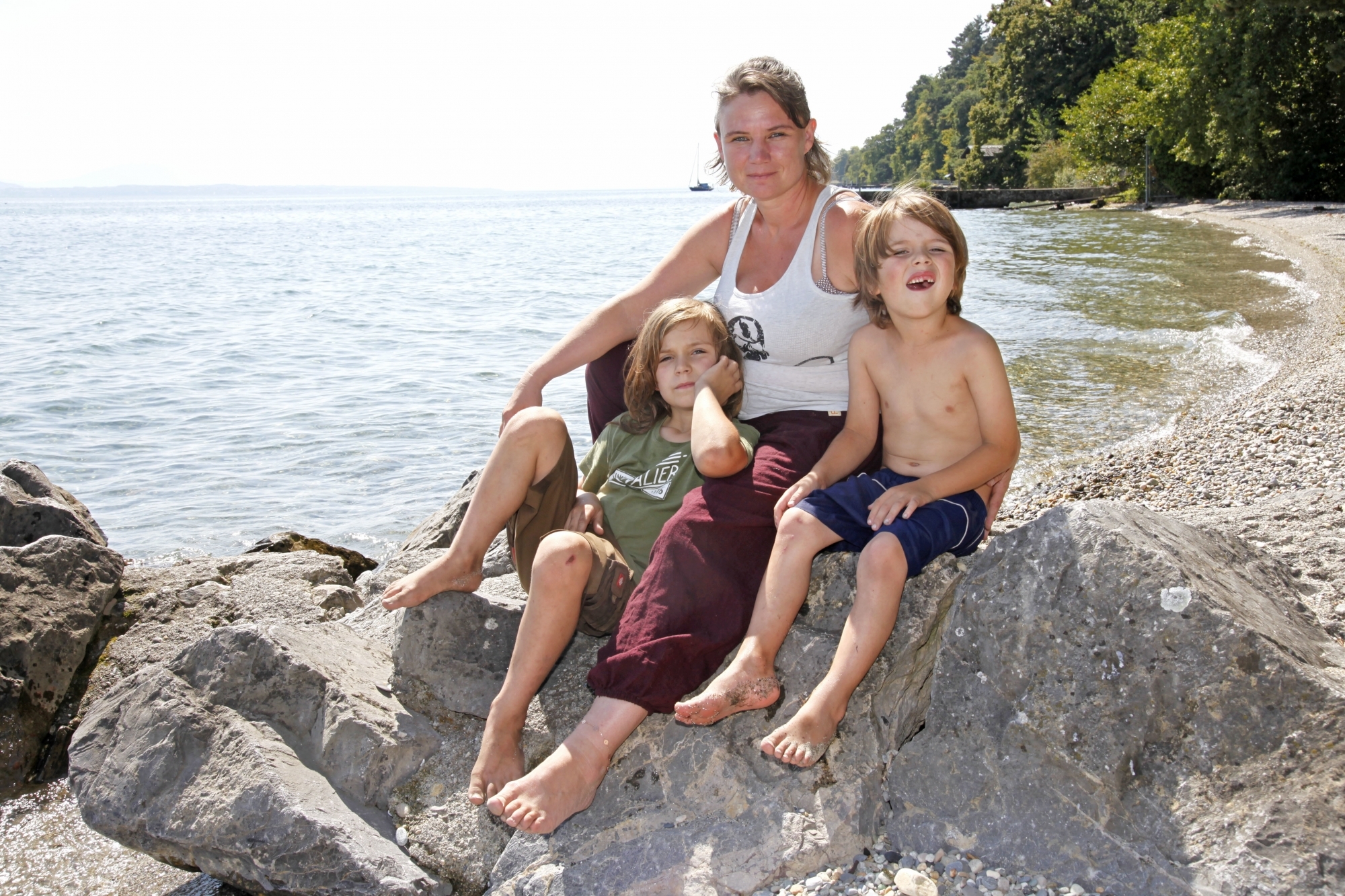 Sandra Jobé et ses enfants Clément et Fernand ont l'habitude de l'instruction en famille