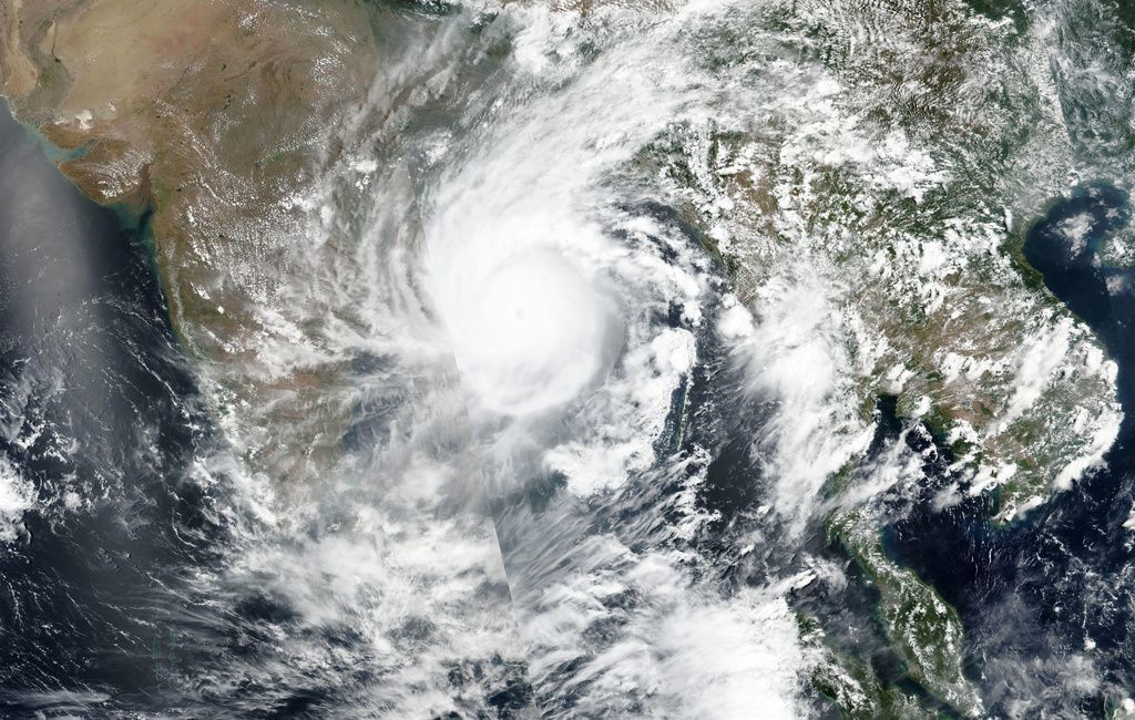 Le cyclone Amphan, le plus puissant à se former depuis deux décennies dans le golfe du Bengale, va frapper dans la journée l'Inde et le Bangladesh.