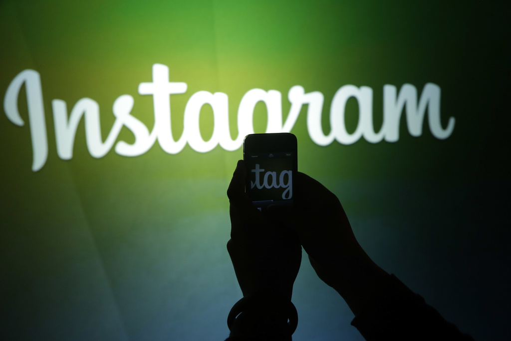 Des utilisateurs ont constaté qu'Instagram activait le mode photo/vidéo à leur insu (illustration).