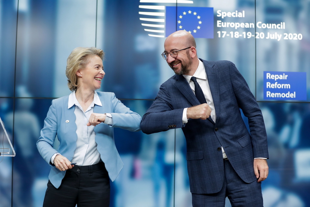 La présidente de la Commission européenne Ursula Von Der Leyen et le président du Conseil européen Charles Michel se sont montrés très satisfaits de l'accord trouvé.