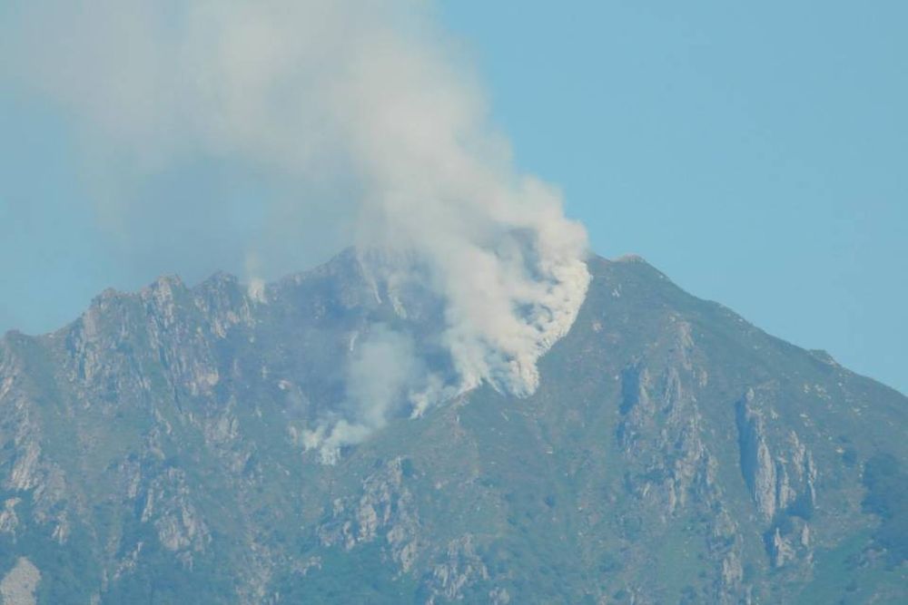 Le feu s'est déclaré mercredi dernier dans une zone difficile d'accès.