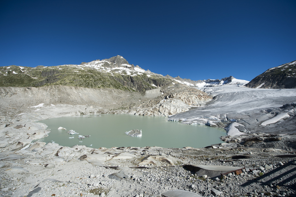 Un lac glaciaire formé en 2016 sous le glacier du Rhône. (Archives)