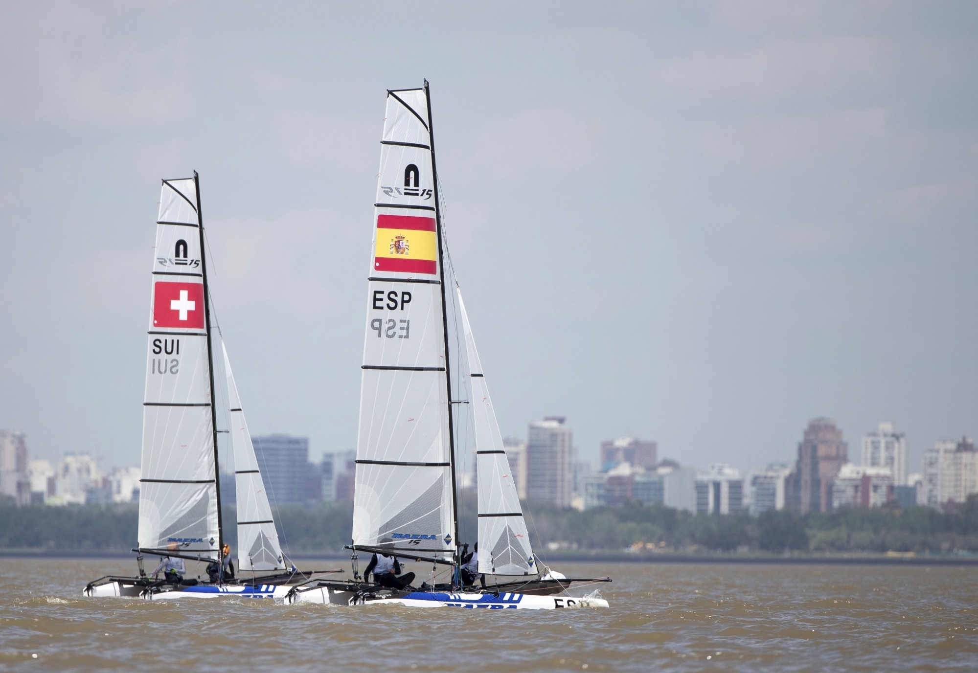 Arnaud Grange et Marie Van der Klink avaient représenté la Suisse aux Jeux olympiques de la Jeuness,  en 2018, dans cette catégorie des Nacra 15.