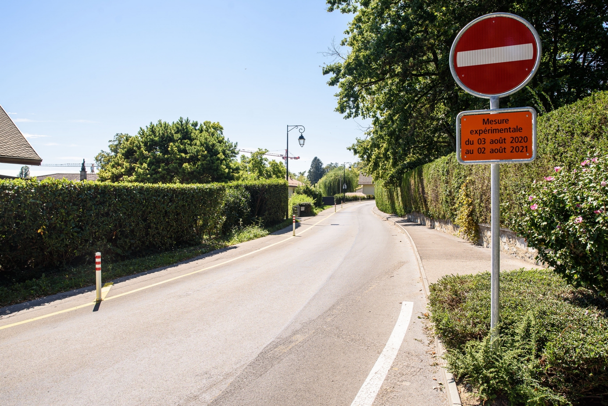 La commune a décidé de n’autoriser le passage que dans la direction de la descente sur la route de la Bossière.