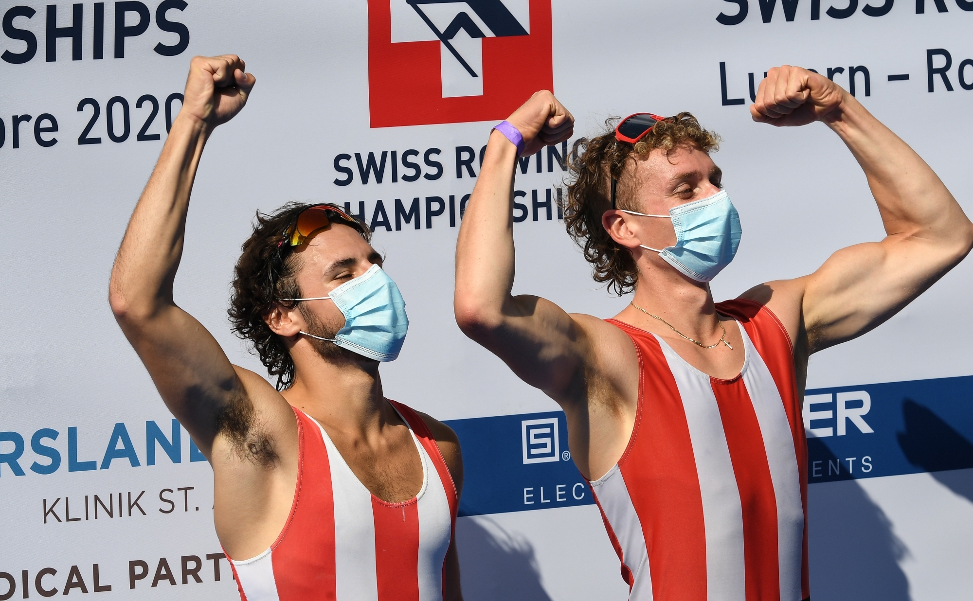 Masqués au moment de monter sur le podium, Ulysse Rolland et Raphaël Ahumada n'ont pas boudé leur plaisir.